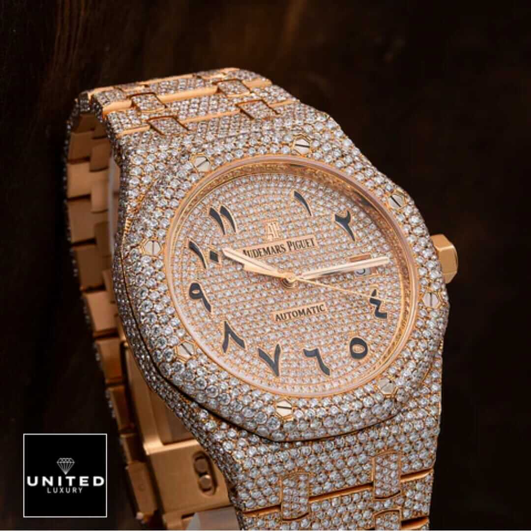 Audemars Piguet Royal Oak AP160SF295 "Iced Out" Signature Copy Edition Yeni Proje 1 27 Audemars Piguet Royal Oak AP160SF295 Iced Out Replica black background