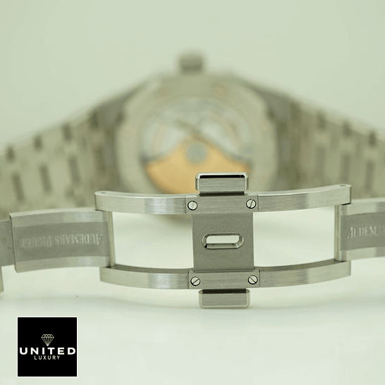 AP Royal Oak 15451ST.ZZ.1256ST.03 Diamond Re-creation Supreme Copy 1:1 audemars piguet royal oak selfwinding blue 15451ST ZZ 1256ST clips two Audemars Piguet Royal Oak Stainless Steel Bracelet Replica opened ckasp