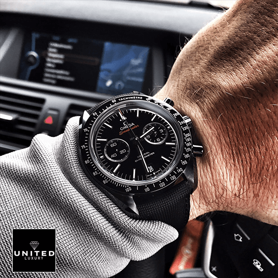 Omega Speedmaster Dark Side of the Moon Apollo 8 304.32.44.52.01.001 Mirror Clone 1:1 omega speedmaster dark side of the moon 311.92.44.51.0 black Omega Speedmaster Darkside Of The Moon 311.92.44.51.0 Black Dial Replica on the wrist