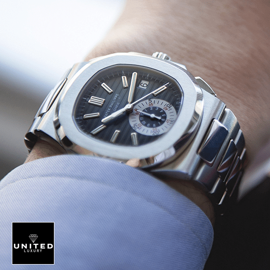 Patek Philippe Nautilus 5980/1A-001 "Blue Dial" Super Clone Edition patek philippe 59801A Patek Philippe Nautilus Blue Dial Steel 59801A-001 Replica on the man wrist