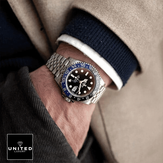 Rolex GMT-Master II 116710BLNR "Batman" Mirror Clone Quality rolex gmt master II ceramic black Rolex GMT-Master II Ceramic Black & Blue Bezel Batman 116710BLNR Jubilee Replica on his arm