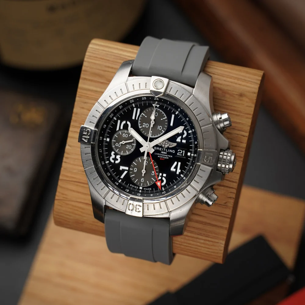 Breitling – Avenger – Rubber Strap – Grey